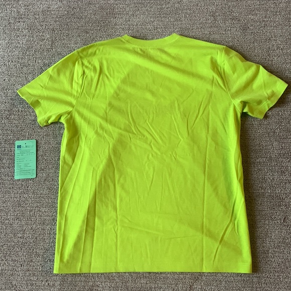NWT. Medium Goosebumps Shirt. - Picture 2 of 4